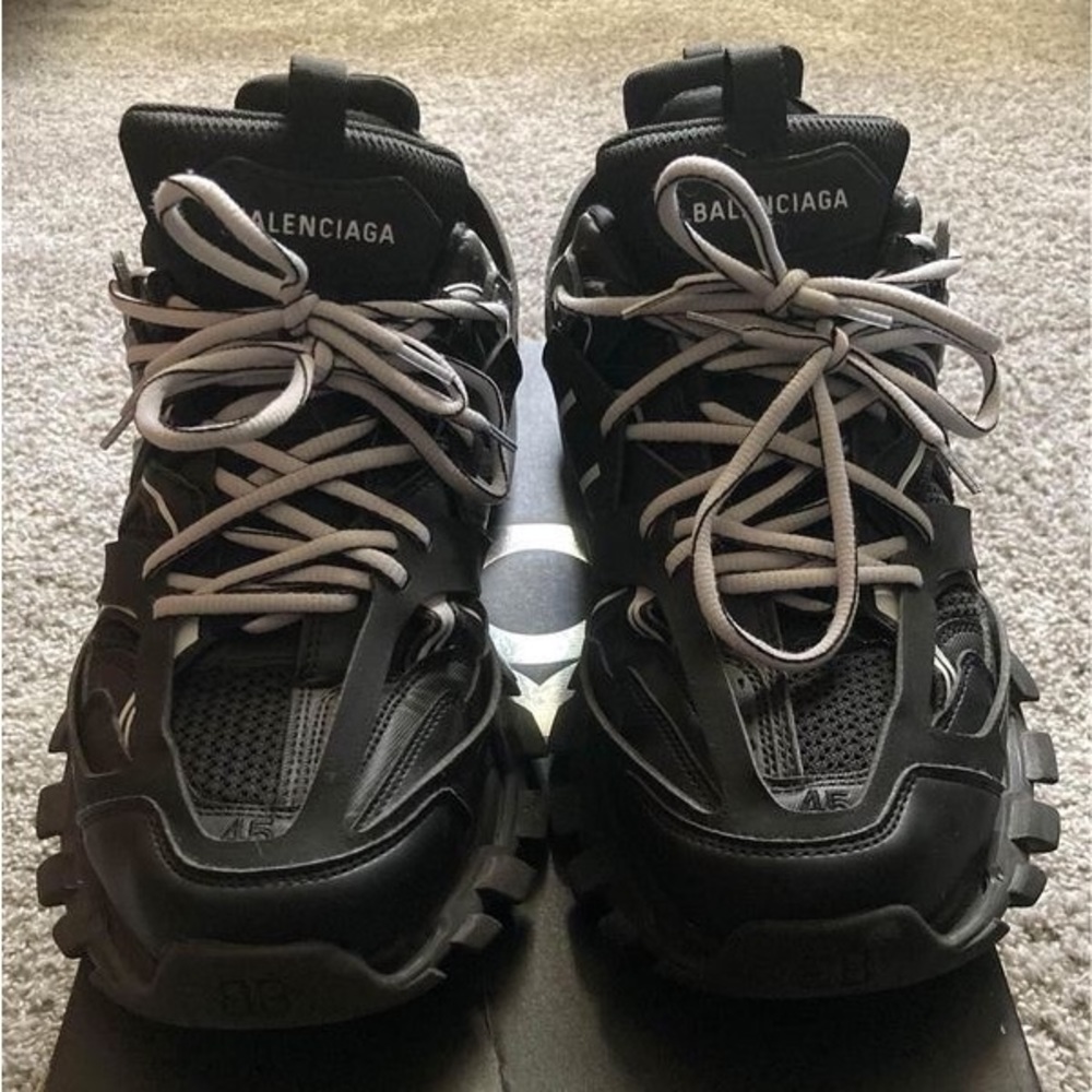 Balenciaga Track Led SEND OFFERS